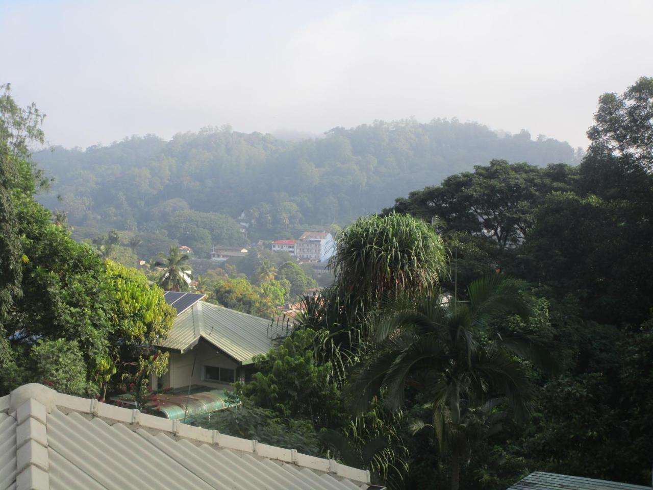 New Nethmi Villa Kandy Exterior photo